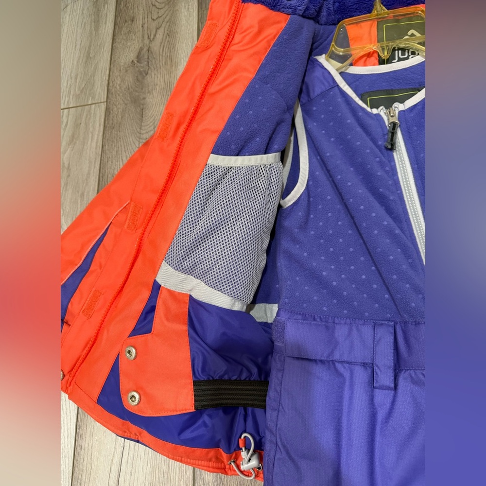 Child’s snow bib suit SZ 6 - Picture 5 of 11